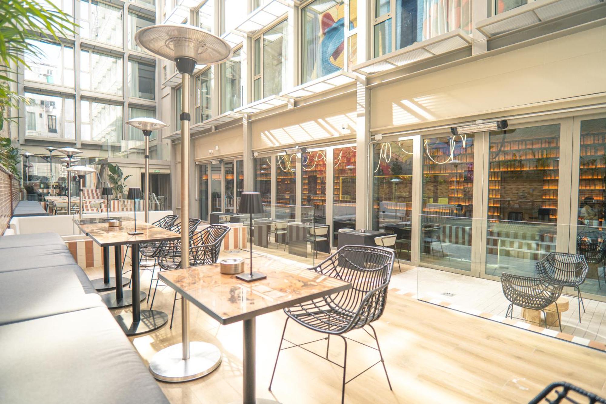 Akeah Hotel Gran Via (Adults Only) — Photos 3
